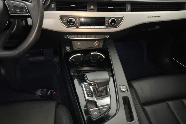 Used Audi A5 2022 Sportback 40 TFSI quattro Luxury Dynamic Model
