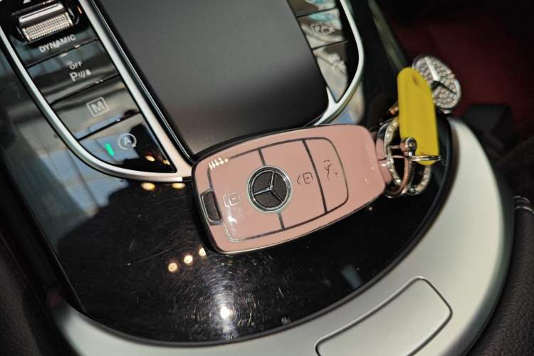 Used Mercedes-Benz GLC Coupe 2022 Refreshed GLC 260 4MATIC Coupe SUV Vehicle Key