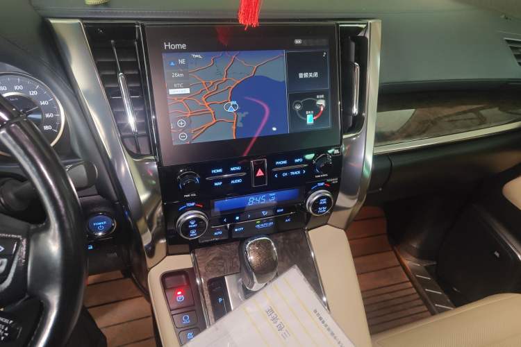 Used Toyota Vellfire 2021 Crown Dual-Engine 2.5L HV Prestige Edition Audio And AC Panel