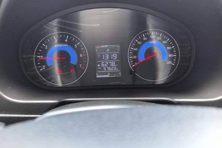 Used Dongfeng Fengon 330 2014 1.5L Manual Utility Version DK15