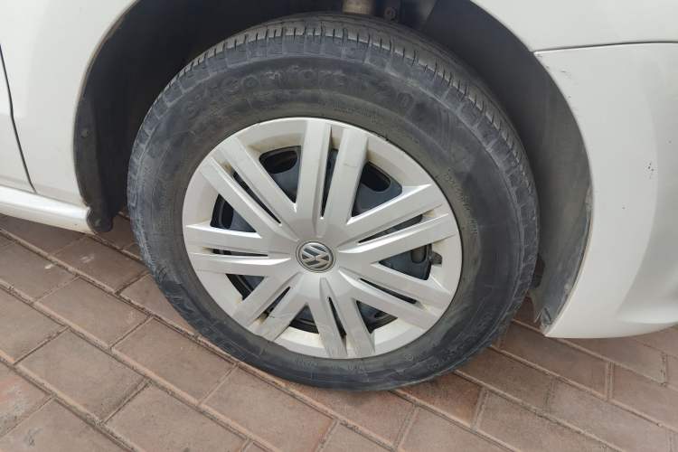 Used Volkswagen Polo 2016 1.4L Manual Fashion Model
