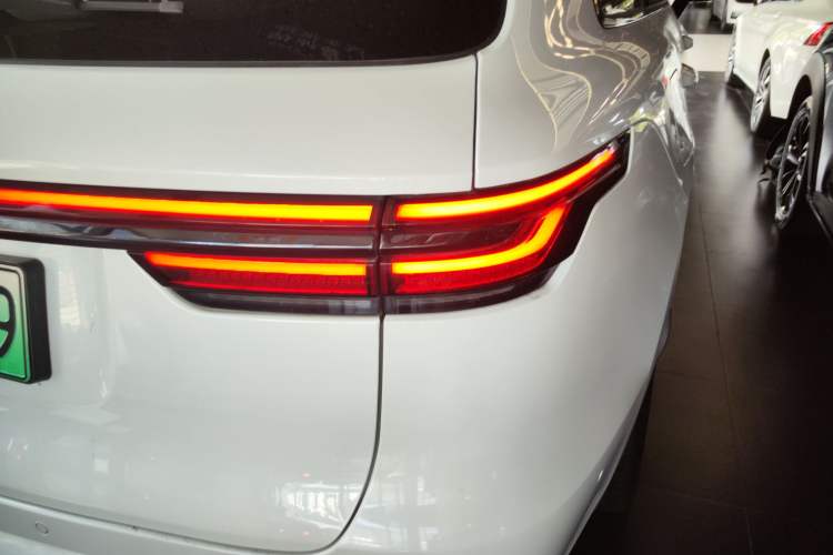 Used Li Auto ONE 2021 Extended-Range 6-Seater Version Right Rear Taillight