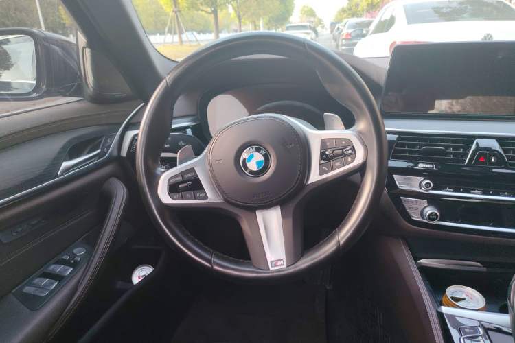 Used BMW 5 Series 2022 Revised Version 3 530Li Luxury Edition M Sport Package
