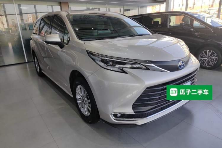 Used Toyota Sienna 2021 2.5L Hybrid Comfort Edition