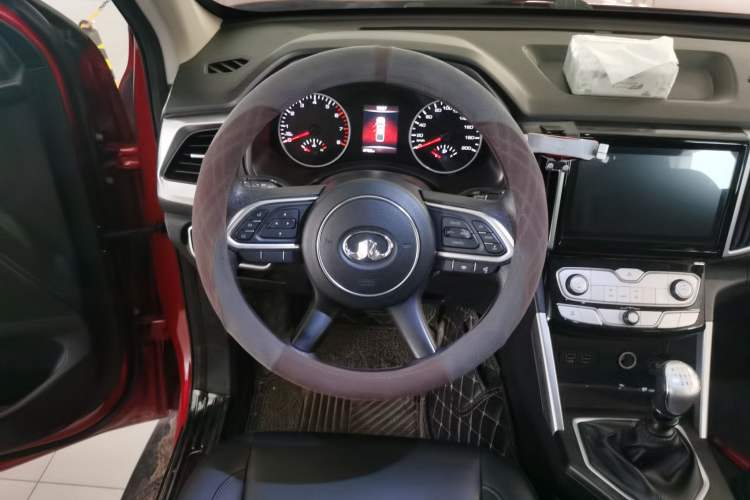 Used Great Wall Poer 2021 2.0T Commercial Version Manual Gasoline Two-Wheel Drive Elite Standard Box GW4C20B Steering Wheel