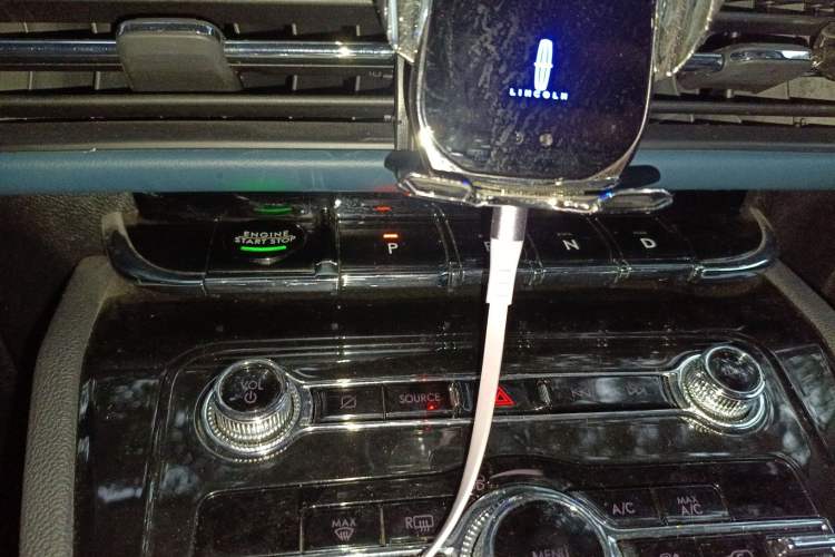 Used Lincoln Corsair 2022 2.0T Two-Wheel-Drive Alaska Glacier Limited Edition