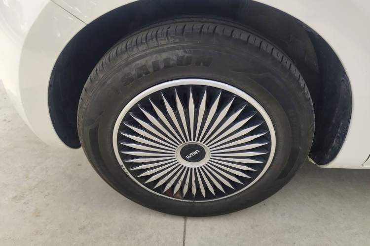 Used CHANGAN NEVO Lumin 2025 205 km Xiangqin Version
