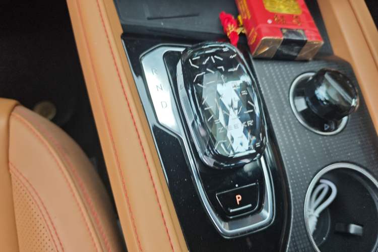 Used Zeekr 001 2023 WE Edition 100 kWh Gear Lever