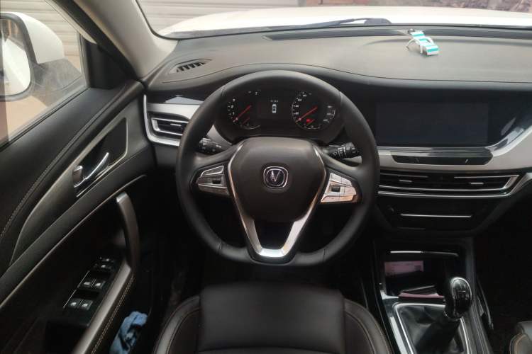 Used CHANGAN CS35PLUS 2018 1.6L Manual Changlian Edition China V Standard