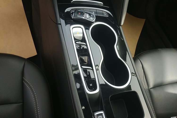 Used Buick Regal 2024 25T Deluxe Edition
