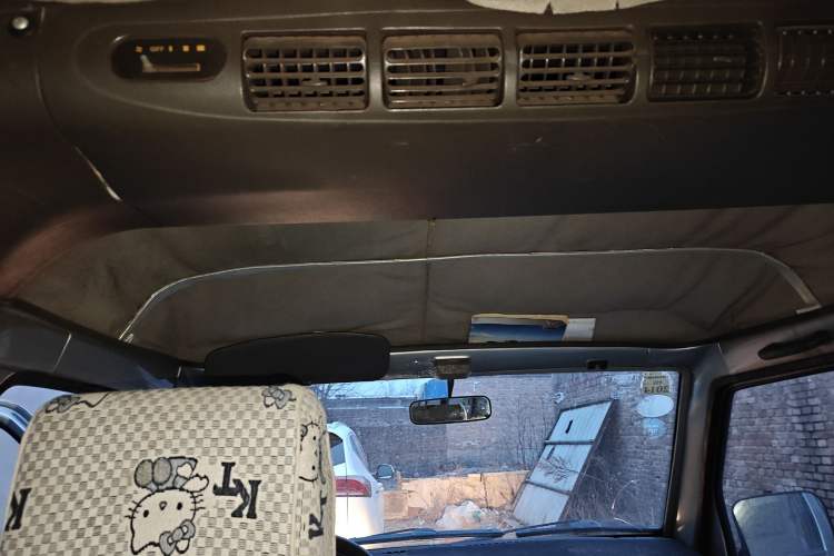 Used Wuling Zhiguang 2010 1.0L New Version Practical Edition with Short Body