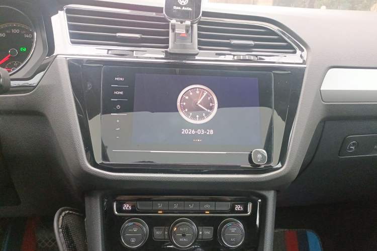 Used Volkswagen Tiguan L 2020 330TSI Automatic Two-Wheel Drive Panoramic Comfort Edition China VI Standard
