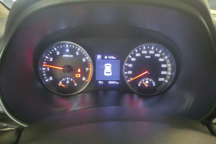 Used Kia kx1 Stonic 2019 1.4L Automatic Sport Edition China VI Instrument Cluster