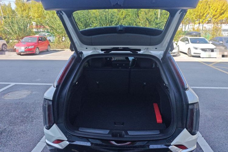 Used Cadillac OPTIQ 2024 Standard Range Version
