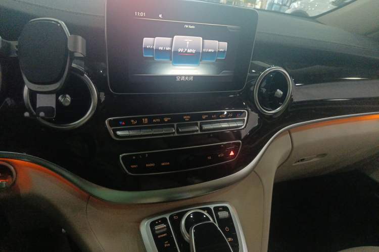 Used Mercedes-Benz V-Class 2018 V 260 L Prestige Extended Version China VI
