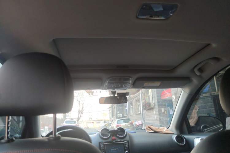 Used Haval H6 2016 Upgraded Model 1.5T Automatic Two-Wheel Drive Elite Version Headliner