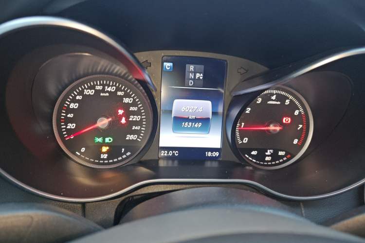 Used Mercedes-Benz C-Class 2015 Revised C 200 L Sport Edition Instrument Cluster