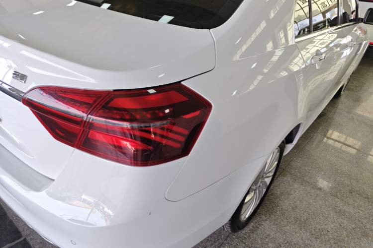 Used Geely Auto Emgrand New Energy 2017 1.5L PHEV Elite Model Right Rear Taillight