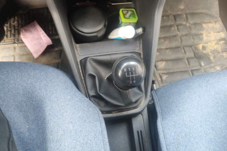 Used Volkswagen Jetta 2017 1.4L Manual Fashion Edition Gear Lever