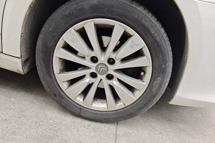 Used Citroen C-Quatre 2013 Sedan 1.6L Manual - Prestige Model Right Front Wheel Hub