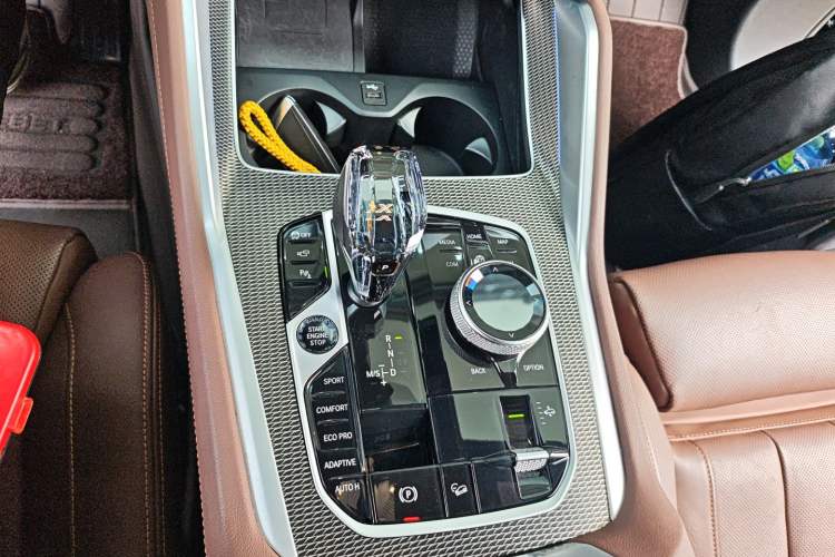 Used BMW X6 2022 Facelift xDrive40i Luxury Edition M Sport Package Gear Lever