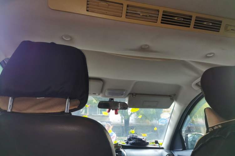 Used HYOSOW S3 2016 1.5L Manual Comfort Version China IV Emission Standard Headliner