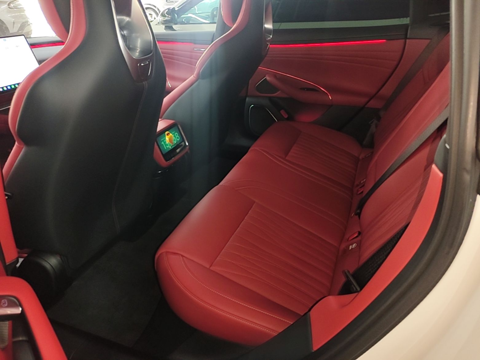 Xiaomi Auto SU7 2026 Model Max — снимка 20