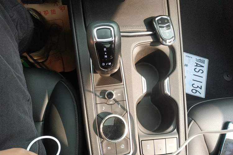 Used Cadillac XT4 2018 28T Two-Wheel-Drive Luxury Model