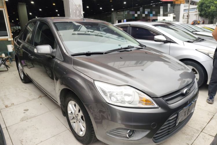 Used Ford Focus 2013 Sedan Classic 1.8L Manual Base Model Exterior 1