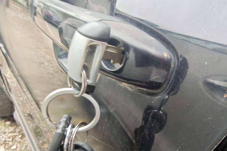 Used Geely Auto Emgrand X7 Sport 2018 1.8TD Automatic Two-Wheel Drive Smart 4G Connected Version Vehicle Key