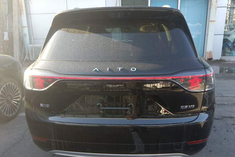 Used Hima AITO M9 2025 Extended-Range Ultra Version 52 kWh 6-Seater Rear