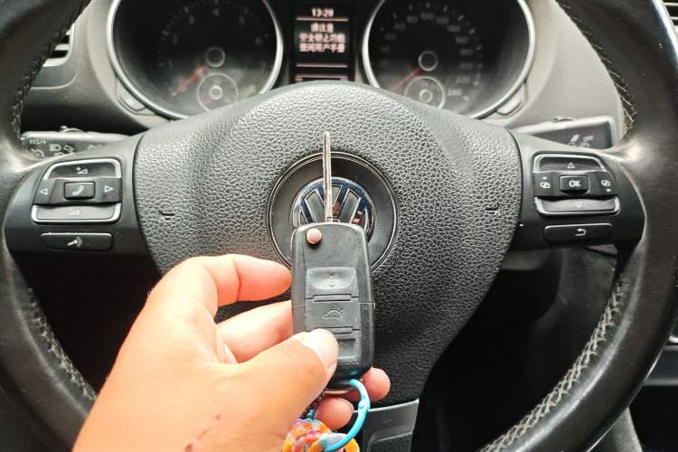 Used Volkswagen Golf 2012 1.4TSI Luxury Convertible Edition Vehicle Key