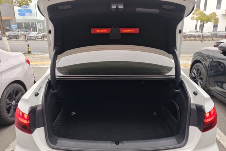 Used Audi A4L 2020 40 TFSI Luxury Dynamic Model