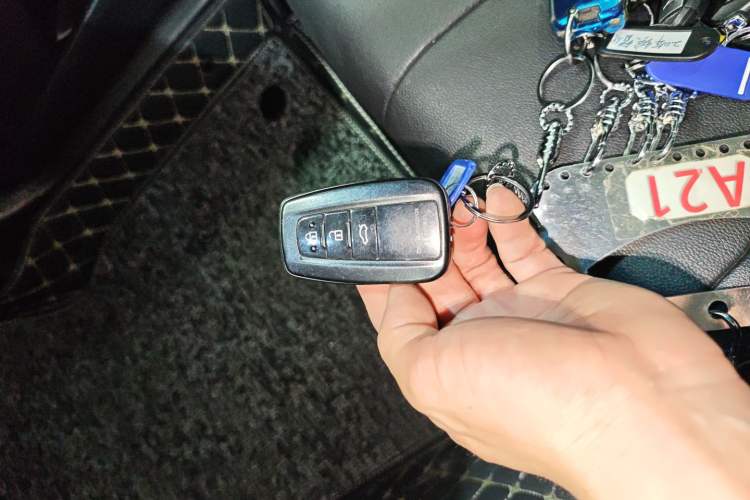 Used Toyota Camry 2021 Dual-Motor 2.5 HGVP Leading Edition Vehicle Key