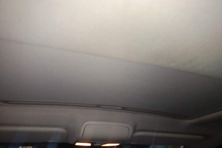 Used FAW Senya R7 2016 1.6L Manual Smart Version Headliner