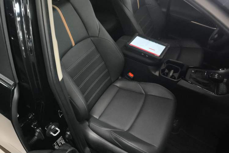 Used Toyota Wildlander 2024 Dual-Motor 2.5L E-CVT Two-Wheel Drive Luxury PLUS Edition