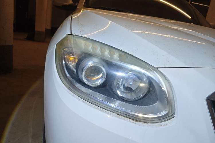 Used Brilliance V5 2012 1.6L Manual Luxury Model
