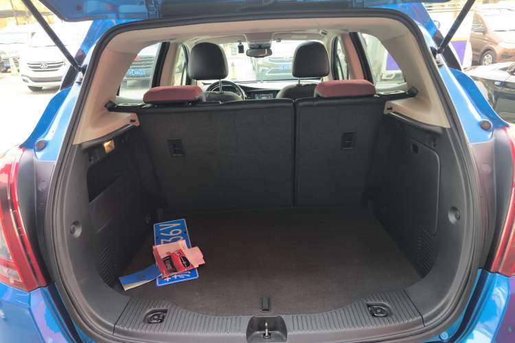 Used Buick Encore 2016 18T Automatic Two-Wheel Drive Urban Elite Model