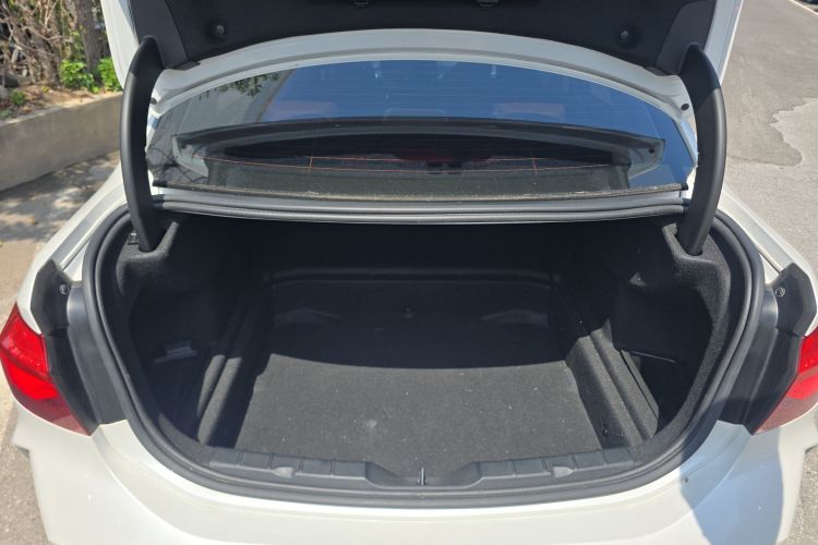 Used BMW 1 Series 2023 125i M Sport Night Edition Trunk