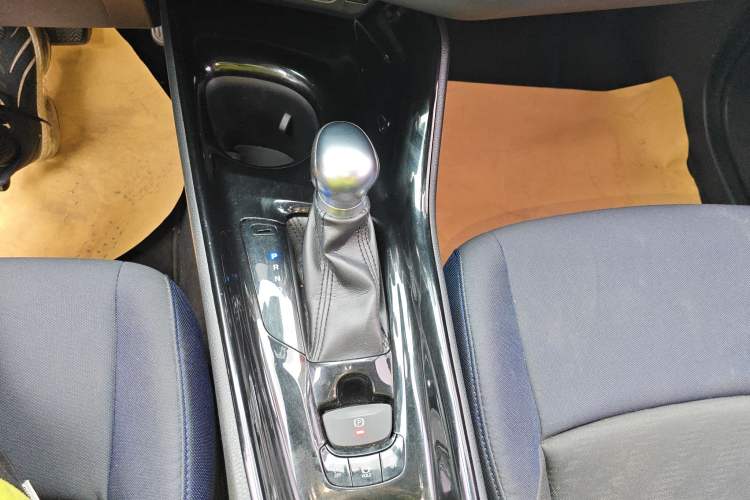 Used Toyota C-HR 2018 2.0L Leading Edition China V-standard