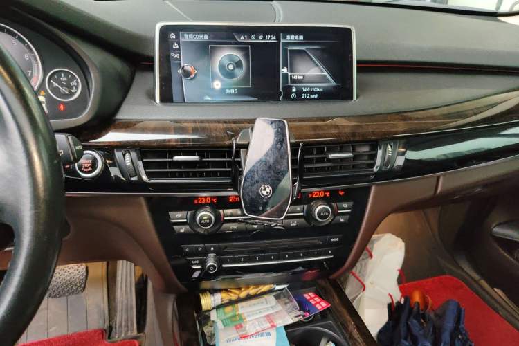 Used BMW X5 2017 xDrive35i Elegant Edition Audio And AC Panel