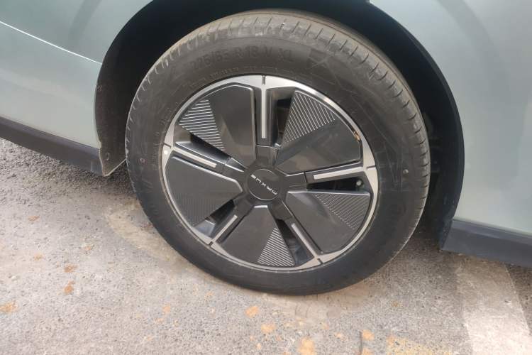 Used SAIC MAXUS Dajia 7 2024 605 km Extended Range Highland Version Six-Seater