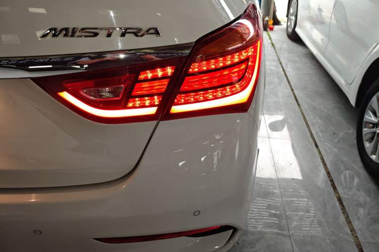 Used Hyundai Mistra 2017 1.8L Automatic Deluxe DLX Model China V Emission Standard
