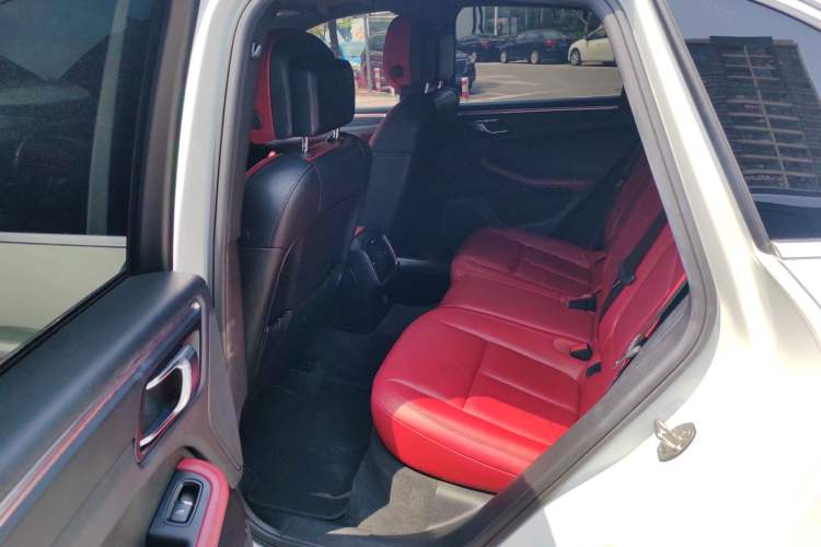 Used Porsche Macan 2017 Macan 2.0T Left Rear Seat