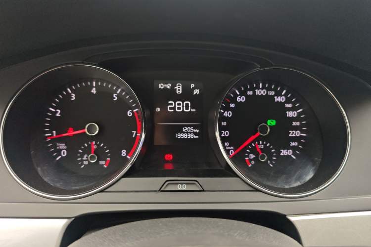 Used Volkswagen Lamando 2018 230TSI DSG Fashion Edition Instrument Cluster