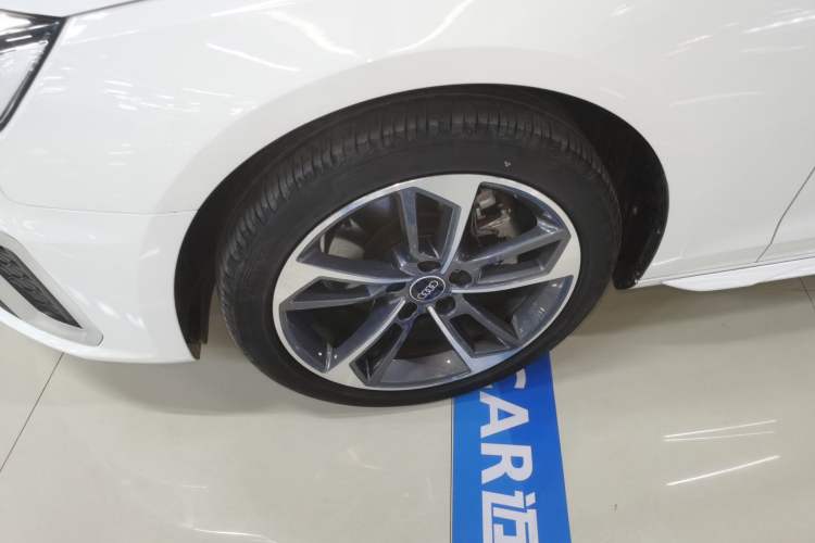 Used Audi A4L 2024 40 TFSI Fashion Dynamic Model