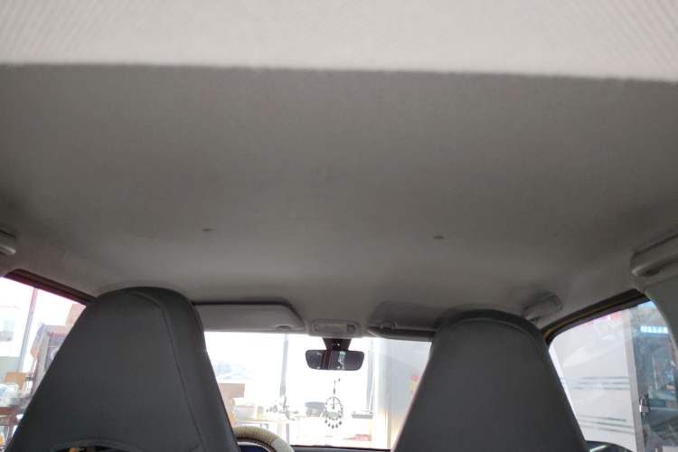 Used Wuling Hongguang MINIEV 2022 Macaron Premium Model – Lithium Iron Phosphate