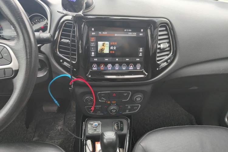 Used Jeep Compass 2019 220T Automatic Family Edition