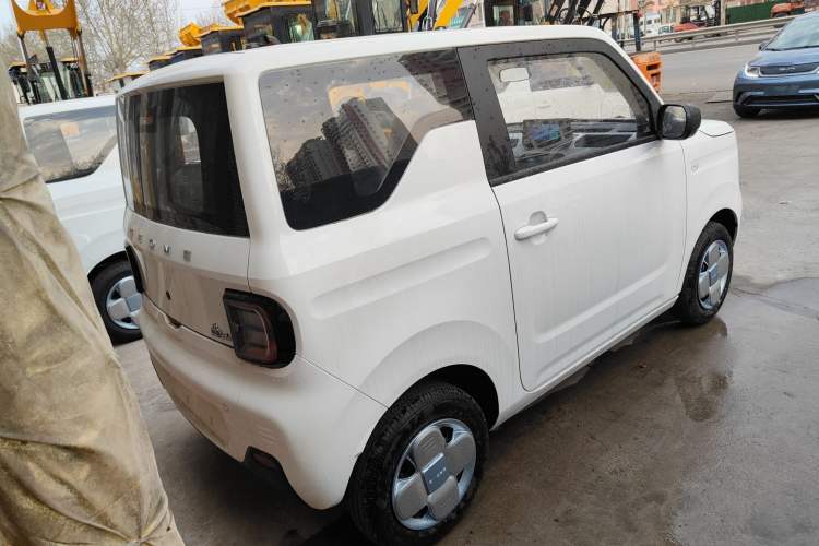 Used Geely Galaxy Panda 2024 Panda Mini 200km Endurance Bear
