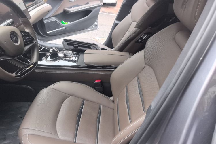 Used BYD Han 2020 EV Long-Range Luxury Model
